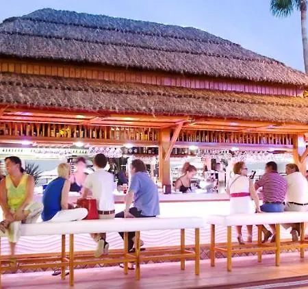 Carihuela Park 토레몰리노스